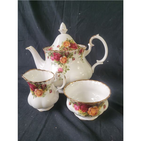 Royal Albert Old Country Roses  A