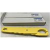 Image 2 : (3) Ideal Industries #34-003 Safe-T-Grip Giant Fuse Pullers