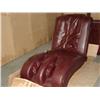 Image 1 : Burgundy Massage Chair W/leg Massage