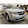 Image 8 : 205 -- 2010 DODGE JOURNEY, SILVER, 172818 KMS, FRONT WHEEL DRIVE