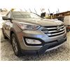 Image 8 : 0B -- 2015 HYUNDAI SANTE FE, GOLD, 164403 KMS, ALL WHEEL DRIVE "REPO UNIT"