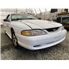 Image 8 : 11 -- 1997 FORD MUSTANG, WHITE, 128351 KMS, REAR WHEEL DRIVE
