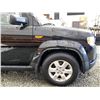 Image 25 : 105 -- 2010 HONDA ELEMENT, BLACK, 161289 KMS, FOUR WHEEL DRIVE