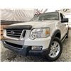 Image 1 : 153 -- 2008 FORD EXPLORER SPORT TRAC, WHITE, 166664 KMS, 4X4