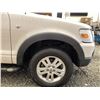 Image 25 : 153 -- 2008 FORD EXPLORER SPORT TRAC, WHITE, 166664 KMS, 4X4