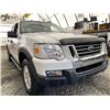 Image 8 : 153 -- 2008 FORD EXPLORER SPORT TRAC, WHITE, 166664 KMS, 4X4