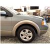 Image 25 : 112 -- 2005 FORD FREESTYLE, GREEN, 195174 KMS, FRONT WHEEL DRIVE