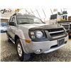 Image 8 : 113 -- 2003 NISSAN XTERRA SE, SILVER, 332407 KMS, 4X4,