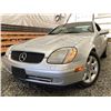 Image 1 : 0G -- 1999 MERCEDES SLK 230, SILVER, 132964 KMS, REAR WHEEL DRIVE