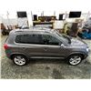 Image 13 : 0H -- 2012 VW TIGUAN S, GREY, 175007 KMS, ALL WHEEL DRIVE
