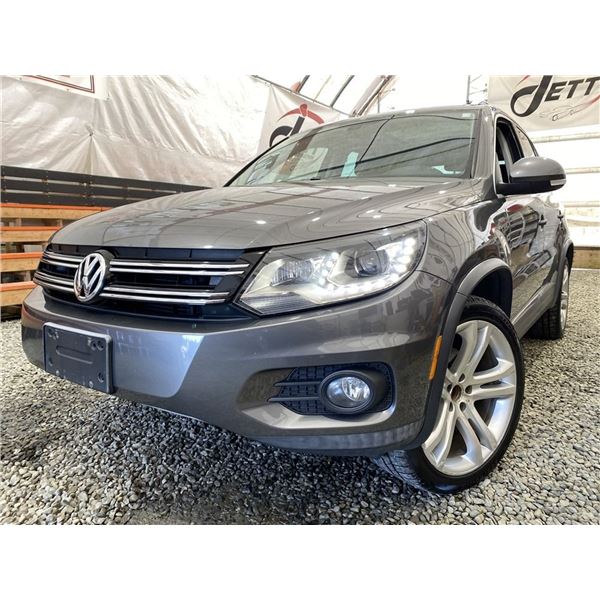 0H -- 2012 VW TIGUAN S, GREY, 175007 KMS, ALL WHEEL DRIVE