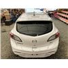 Image 19 : 10 -- 2010 MAZDA 3, WHITE, 204517 KMS, FRONT WHEEL DRIVE