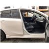 Image 36 : 10 -- 2010 MAZDA 3, WHITE, 204517 KMS, FRONT WHEEL DRIVE