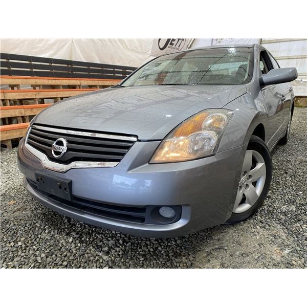 22 -- 2008 NISSAN ALTIMA, GREY, 229384 KMS, FRONT WHEEL DRIVE