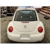 Image 19 : 27 -- 2002 VW BEETLE, WHITE, 321693 KMS, FRONT WHEEL DRIVE