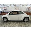Image 23 : 27 -- 2002 VW BEETLE, WHITE, 321693 KMS, FRONT WHEEL DRIVE