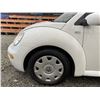 Image 31 : 27 -- 2002 VW BEETLE, WHITE, 321693 KMS, FRONT WHEEL DRIVE
