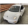 Image 4 : 27 -- 2002 VW BEETLE, WHITE, 321693 KMS, FRONT WHEEL DRIVE