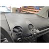 Image 50 : 27 -- 2002 VW BEETLE, WHITE, 321693 KMS, FRONT WHEEL DRIVE
