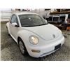 Image 9 : 27 -- 2002 VW BEETLE, WHITE, 321693 KMS, FRONT WHEEL DRIVE