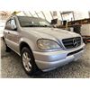 Image 8 : 106 -- 1999 MERCEDES ML 430, SILVER, 220186 KMS, ALL WHEEL DRIVE "NO RESERVE!"