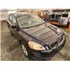 Image 10 : 121 -- 2011 VOLVO XC 60, BLACK, 249902 KMS, ALL WHEEL DRIVE