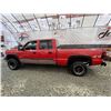 Image 23 : 156 -- 2003 CHEVROLET SILVERADO 2500, RED, 299701 KMS TMU, FOUR WHEEL DRIVE