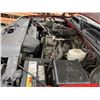 Image 34 : 156 -- 2003 CHEVROLET SILVERADO 2500, RED, 299701 KMS TMU, FOUR WHEEL DRIVE