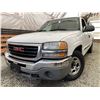 Image 1 : 162 -- 2004 GMC SIERRA 1500, WHITE, 252516 KMS, REAR WHEEL DRIVE