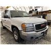 Image 8 : 162 -- 2004 GMC SIERRA 1500, WHITE, 252516 KMS, REAR WHEEL DRIVE