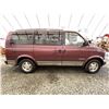 Image 11 : 202 -- 1997 GMC SAFARI XT, RED, 257264 KMS, REAR WHEEL DRIVE