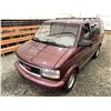 Image 4 : 202 -- 1997 GMC SAFARI XT, RED, 257264 KMS, REAR WHEEL DRIVE