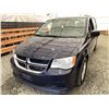 Image 3 : 201 -- 2013 DODGE GRAND CARAVAN SE, BLUE, 271495 KMS, FRONT WHEEL DRIVE