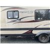 Image 10 : 251 -- 2010 KOMFORT RESORT, BIEGE,   NO DESIGNATIONS, 0 ACCIDENTS, 0 GLASS CLAIMS, TOTALING $0