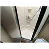Image 40 : 251 -- 2010 KOMFORT RESORT, BIEGE,   NO DESIGNATIONS, 0 ACCIDENTS, 0 GLASS CLAIMS, TOTALING $0
