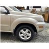 Image 25 : 109 -- 2005 NISSAN XTRAIL, TAN, 275088 KMS, FOUR WHEEL DRIVE