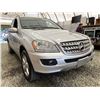 Image 8 : 118 -- 2006 MERCEDES ML500, SILVER, 127734 KMS, ALL WHEEL DRIVE