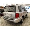 Image 8 : 104 -- 2005 HONDA PILOT, SILVER, 246315 KMS, ALL WHEEL DRIVE