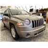 Image 8 : 105 -- 2007 JEEP COMPASS, GOLD, 216881 KMS, FOUR WHEEL DRIVE