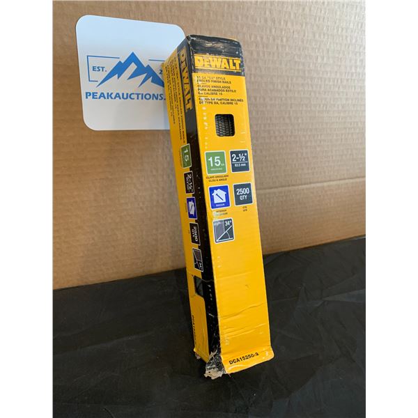 DeWalt 15 GA "DA"Style Finishing Nails 2-1/2 Indoor 2500 Qty