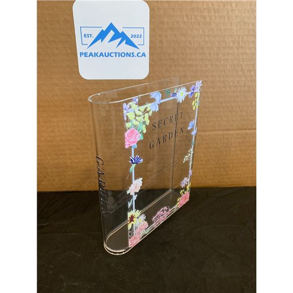 Decrotive Vase In Shape of A Book