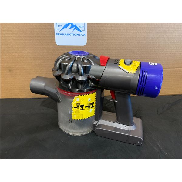 Dyson Hand Held Vacum 21.6 Volt Untested