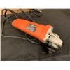 Image 2 : Black And Decker 6" Grinder Coarded