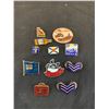 Image 1 : Lot of 10 Vintage Pins