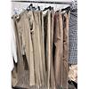 Image 2 : LOT DE 11 PANTALONS POUR HOMMES - TAILLE 33