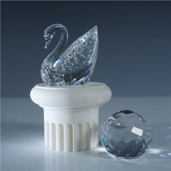 3pc Swarovski Crystal Figurine, Centinel Swan & SCS Paperweight
