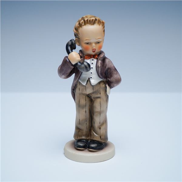 Goebel Hummel Porcelain Figurine, Hello Chef