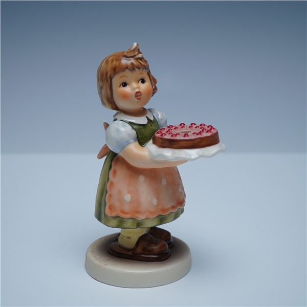 Goebel Hummel Porcelain Figurine, Birthday Candle