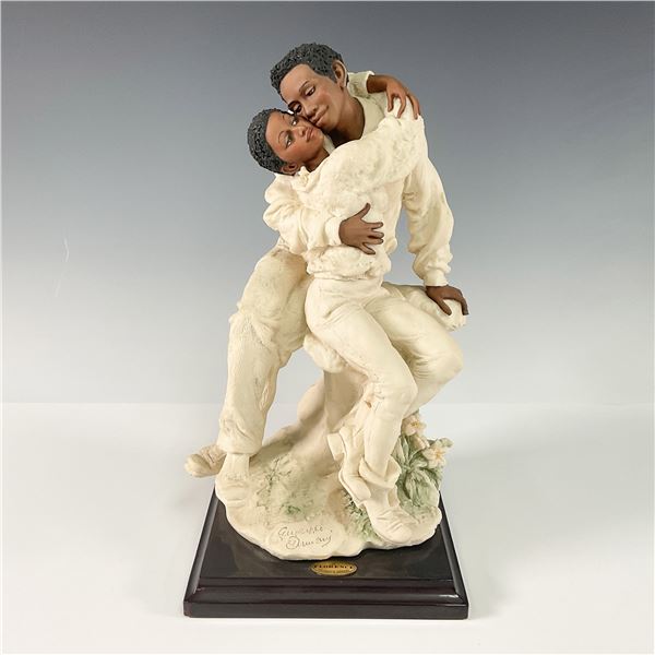 Florence Giuseppe Armani Sculpture, Cheek To Cheek 1249F
