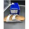 Image 1 : Birkenstock Arizona BS Sandals, White, Size 42 (EU), Model 0552681